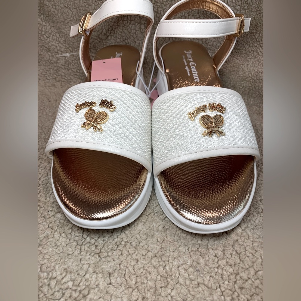 Juicy Couture platform sandals Size 8 - NWT